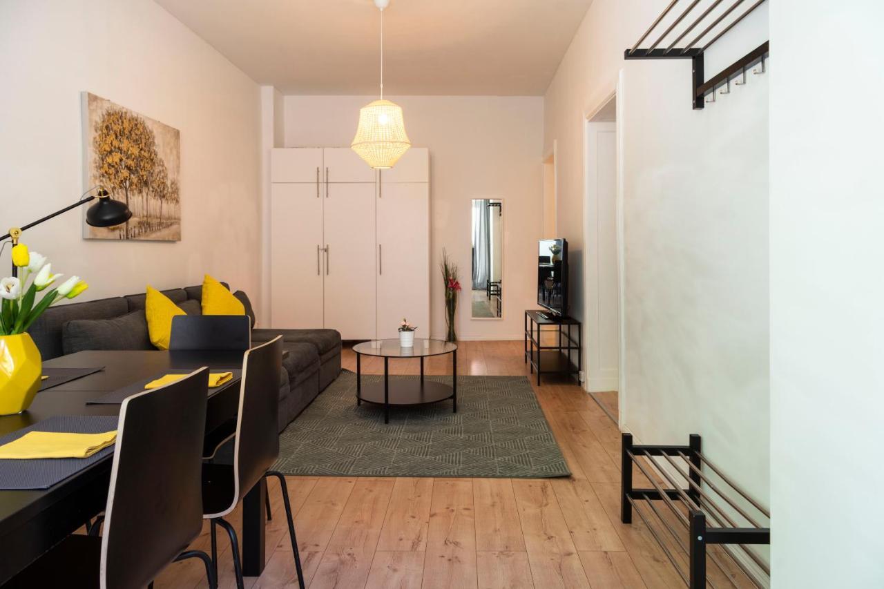 Ferienwohnung Freshly Renovated 2Br&Lr+Walk-In Rainshower Berlin Exterior foto