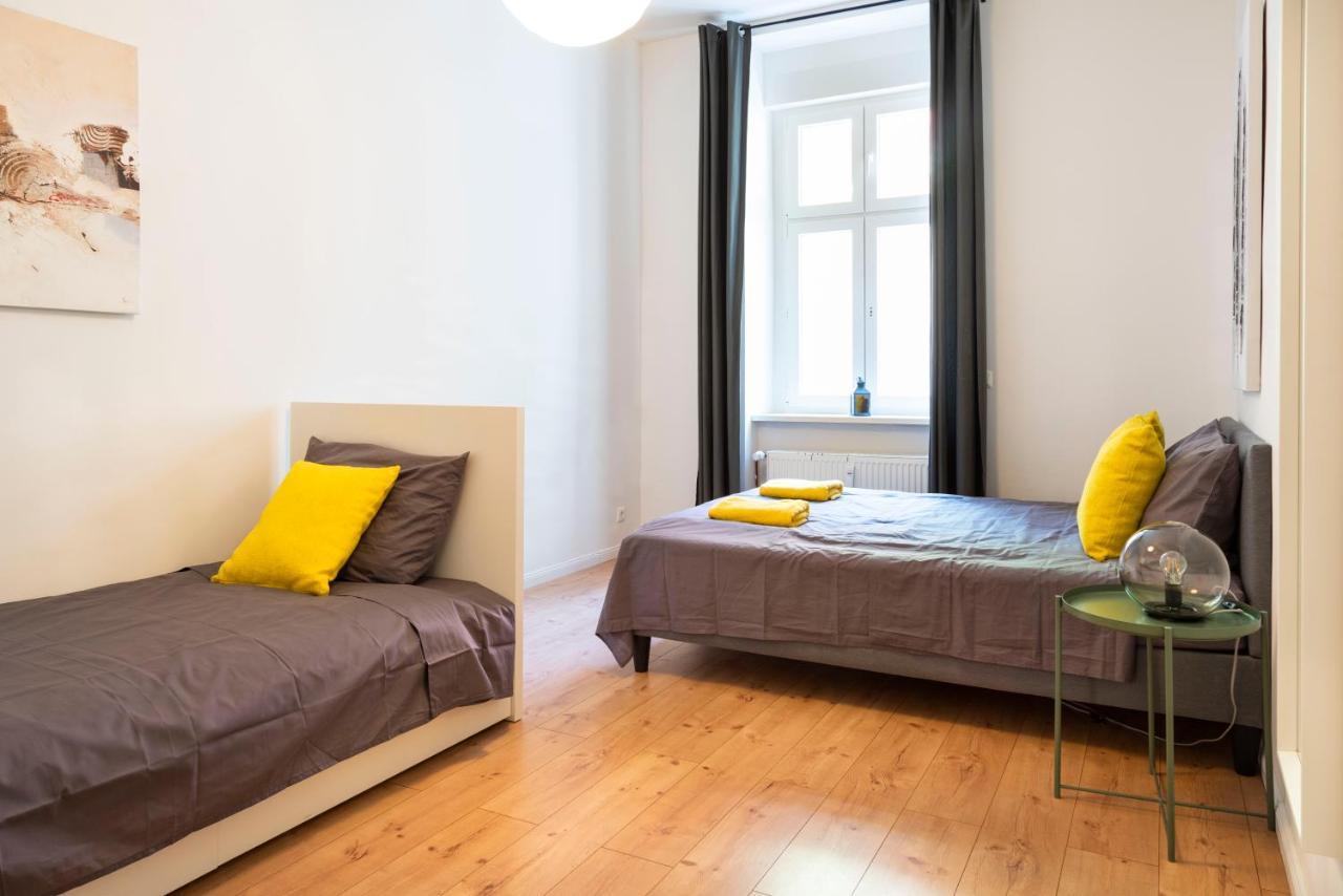 Ferienwohnung Freshly Renovated 2Br&Lr+Walk-In Rainshower Berlin Exterior foto